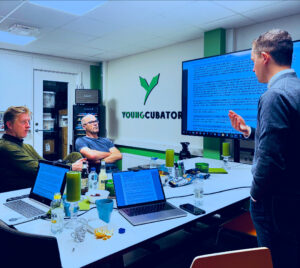 Youngcubator och Edushakers lanserar initiativet ”Empowering Minds” för att stärka entreprenörskap och mental hälsa